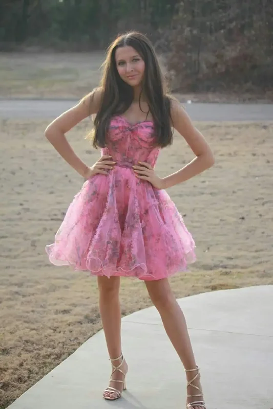 A Line Sweetheart Strapless Printed Mini Homecoming Dress Sleeveless Wedding Dress A-line Graduation vestidos coctel elegante Short Wedding Gown A Line Sweetheart Strapless Printed Mini Homecoming Dress Sleeveless Wedding Dress A-line Graduation vestidos coctel elegante Short Wedding Gown